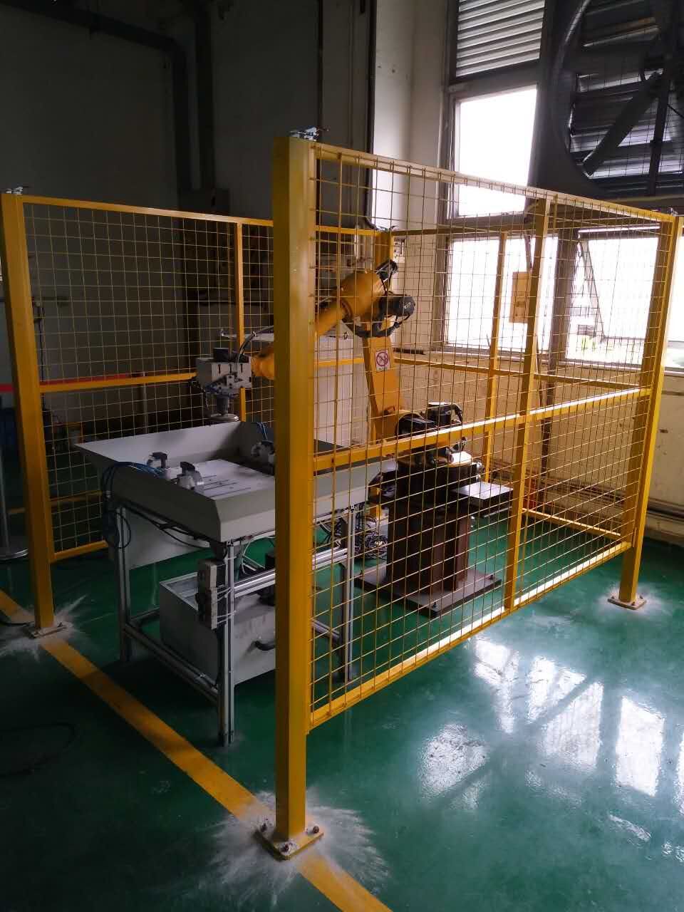 定做隔離網(wǎng)與護欄網(wǎng) 專業(yè)制造商提供車間防護網(wǎng)及安裝服務(wù)